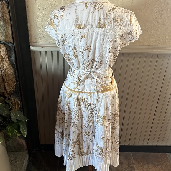 Nygard Collection Outfit - Picture 3 of 9